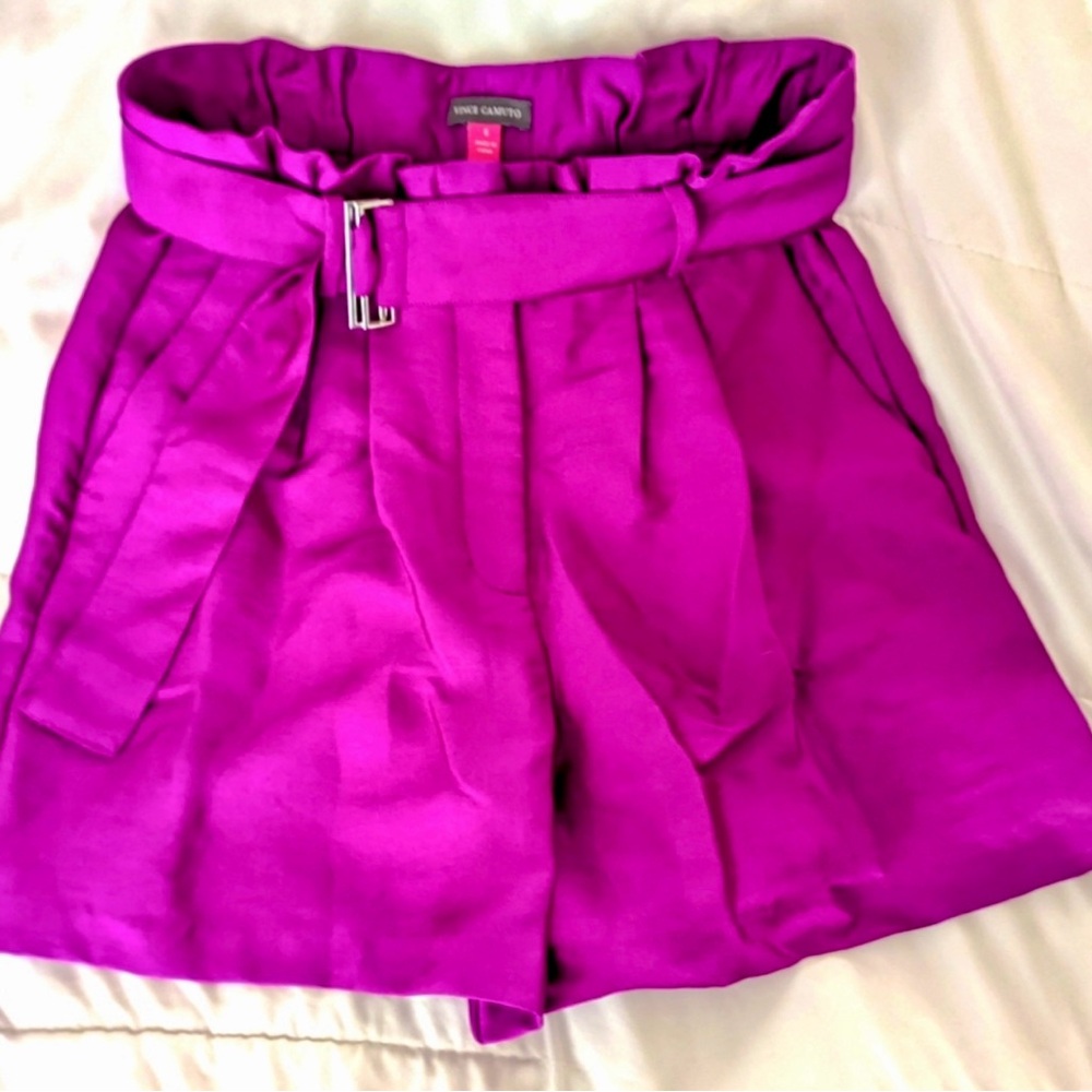 Vince Camuto Fuchsia Belted Women's Shorts, Size 6